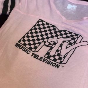 🆕 Old School MTV shirt - light pink